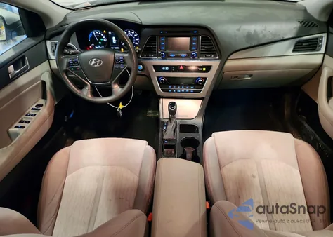 2016 Hyundai Sonata Hybrid z USA, uszkodzony, nr VIN KMHE24L16GA015503